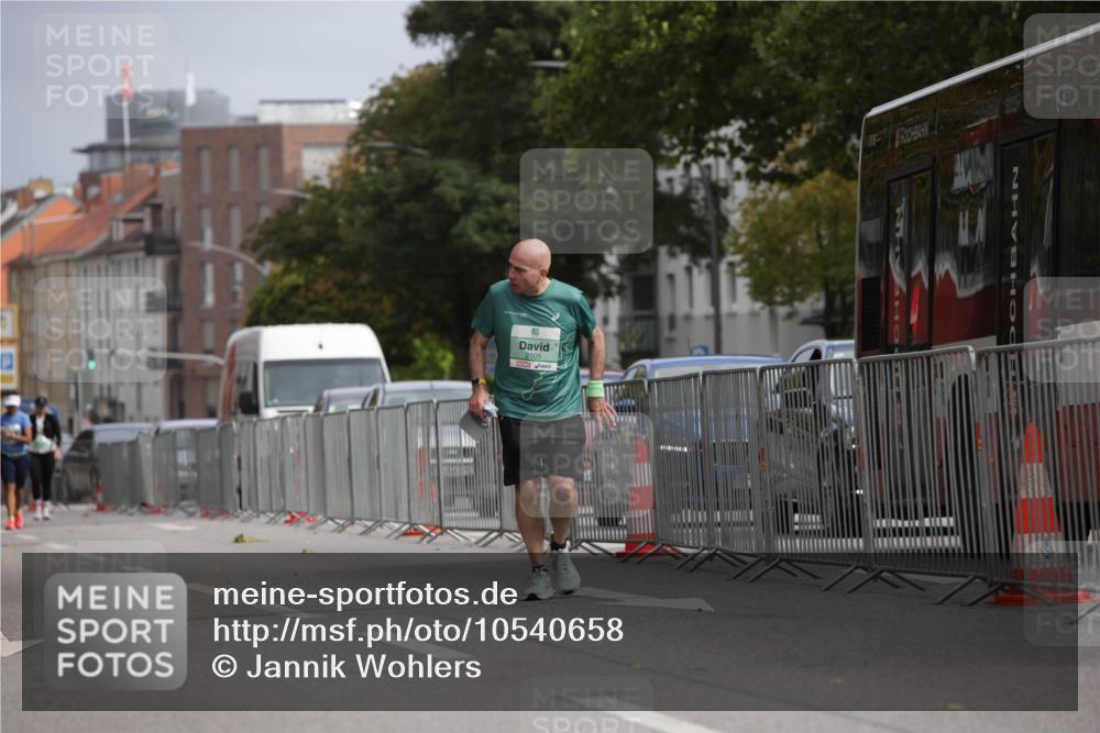 20.09.2026 - PSD Bank Halbmarathon Jannik Wohlers http://msf.ph/oto/10540658 20.09.2026 13:05:54 Laufen 2505 meine-sportfotos.de