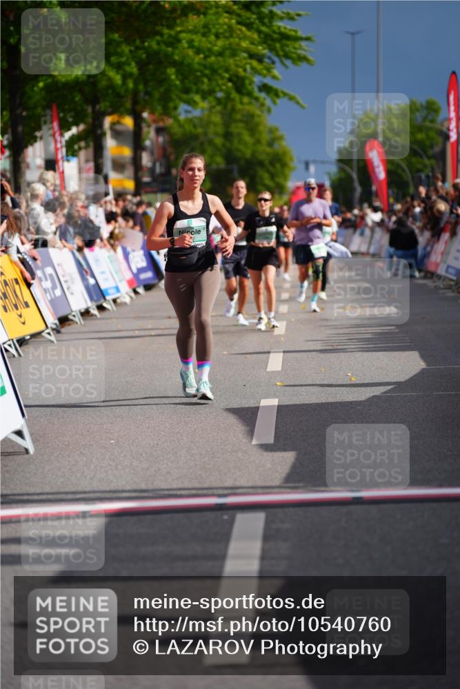 20.09.2026 - PSD Bank Halbmarathon LAZAROV Photography http://msf.ph/oto/10540760 20.09.2026 12:24:11 Ziel 1578, 1811, 1913, 2889, 3830 meine-sportfotos.de
