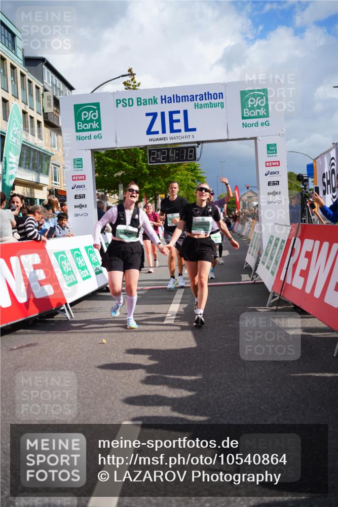 20.09.2026 - PSD Bank Halbmarathon LAZAROV Photography http://msf.ph/oto/10540864 20.09.2026 12:24:18 Ziel 1423, 1578, 1608, 1734, 2112, 2664, 2679, 4727 meine-sportfotos.de