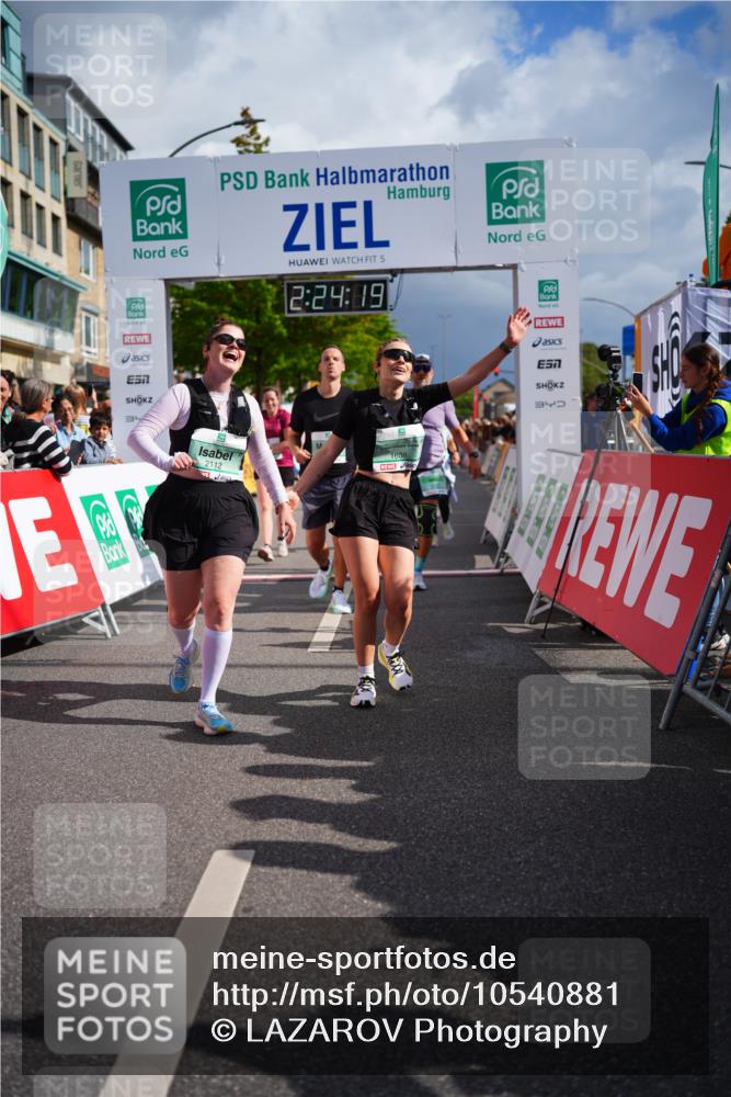 20.09.2026 - PSD Bank Halbmarathon LAZAROV Photography http://msf.ph/oto/10540881 20.09.2026 12:24:18 Ziel 1423, 1578, 1608, 1734, 2112, 2664, 2679, 4727 meine-sportfotos.de