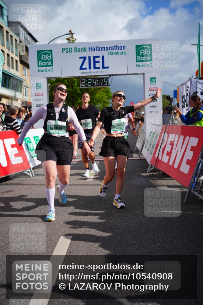 20.09.2026 - PSD Bank Halbmarathon LAZAROV Photography http://msf.ph/oto/10540908 20.09.2026 12:24:19 Ziel 1423, 1578, 1608, 1734, 2112, 2664, 2679, 4727 meine-sportfotos.de