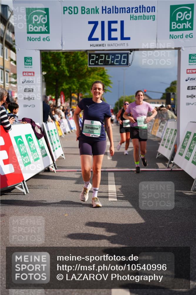 20.09.2026 - PSD Bank Halbmarathon LAZAROV Photography http://msf.ph/oto/10540996 20.09.2026 12:24:26 Ziel 1423, 1573, 1734, 1794, 2107, 2679, 2960, 4727 meine-sportfotos.de