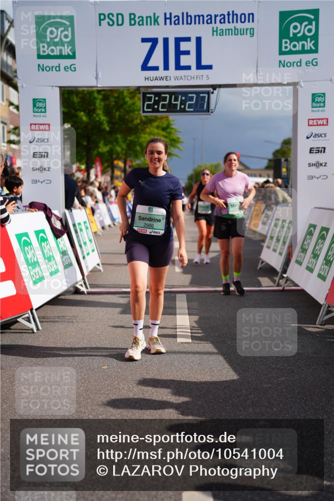 20.09.2026 - PSD Bank Halbmarathon LAZAROV Photography http://msf.ph/oto/10541004 20.09.2026 12:24:26 Ziel 1423, 1573, 1734, 1794, 2107, 2679, 2960, 4727 meine-sportfotos.de