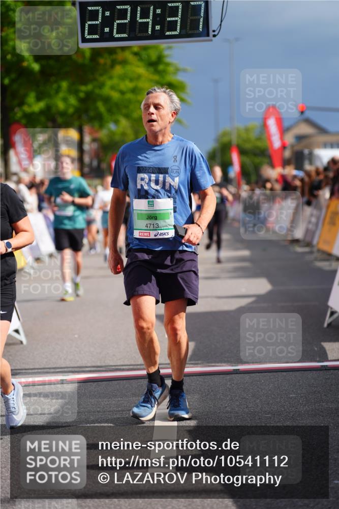 20.09.2026 - PSD Bank Halbmarathon LAZAROV Photography http://msf.ph/oto/10541112 20.09.2026 12:24:37 Ziel 1832, 2442, 3517, 4034, 4713 meine-sportfotos.de