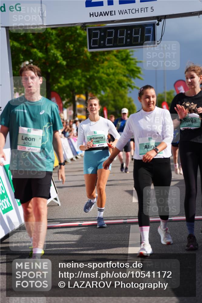 20.09.2026 - PSD Bank Halbmarathon LAZAROV Photography http://msf.ph/oto/10541172 20.09.2026 12:24:43 Ziel 1161, 1644, 1688, 1768, 1832, 1857, 2289, 2442, 3453, 3533, 4034, 4332, 4713 meine-sportfotos.de