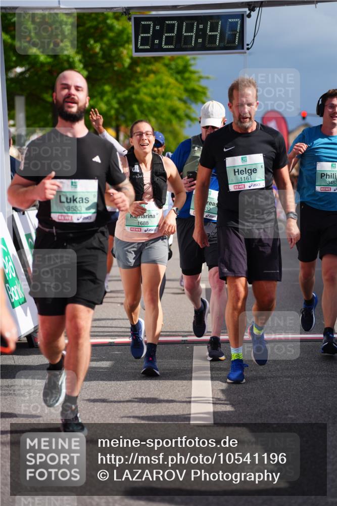 20.09.2026 - PSD Bank Halbmarathon LAZAROV Photography http://msf.ph/oto/10541196 20.09.2026 12:24:47 Ziel 1009, 1161, 1439, 1644, 1688, 1768, 1857, 2083, 2167, 2289, 2442, 3419, 3453, 3533, 4034, 4077, 4332 meine-sportfotos.de