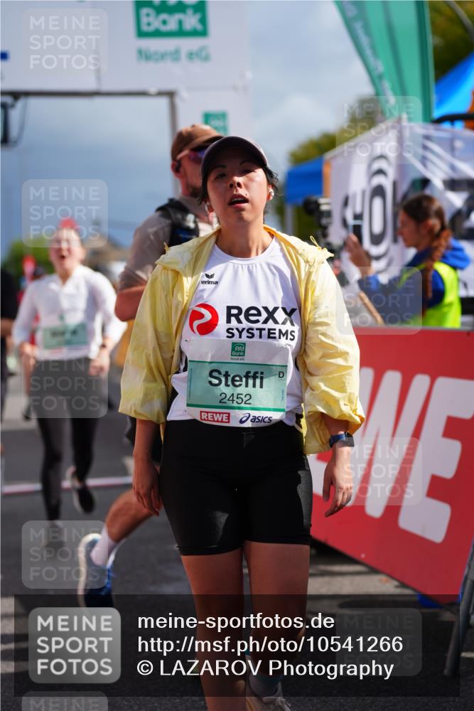 20.09.2026 - PSD Bank Halbmarathon LAZAROV Photography http://msf.ph/oto/10541266 20.09.2026 12:24:58 Ziel 1009, 1033, 1043, 1242, 1439, 1503, 1633, 1654, 1932, 2135, 2207, 2328, 2452, 2596, 2658, 2798, 3510, 3756, 4190, 4663 meine-sportfotos.de