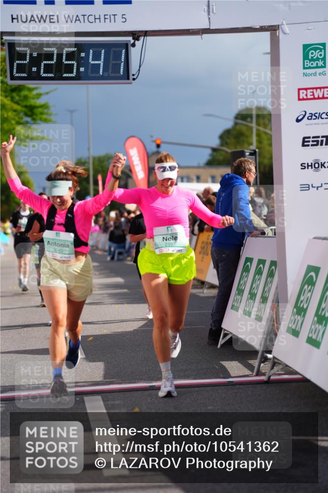20.09.2026 - PSD Bank Halbmarathon LAZAROV Photography http://msf.ph/oto/10541362 20.09.2026 12:25:40 Ziel 1652, 1798, 2216, 2507, 2954, 3242, 3873, 4749 meine-sportfotos.de