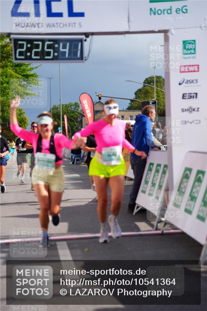 20.09.2026 - PSD Bank Halbmarathon LAZAROV Photography http://msf.ph/oto/10541364 20.09.2026 12:25:40 Ziel 1652, 1798, 2216, 2507, 2954, 3242, 3873, 4749 meine-sportfotos.de