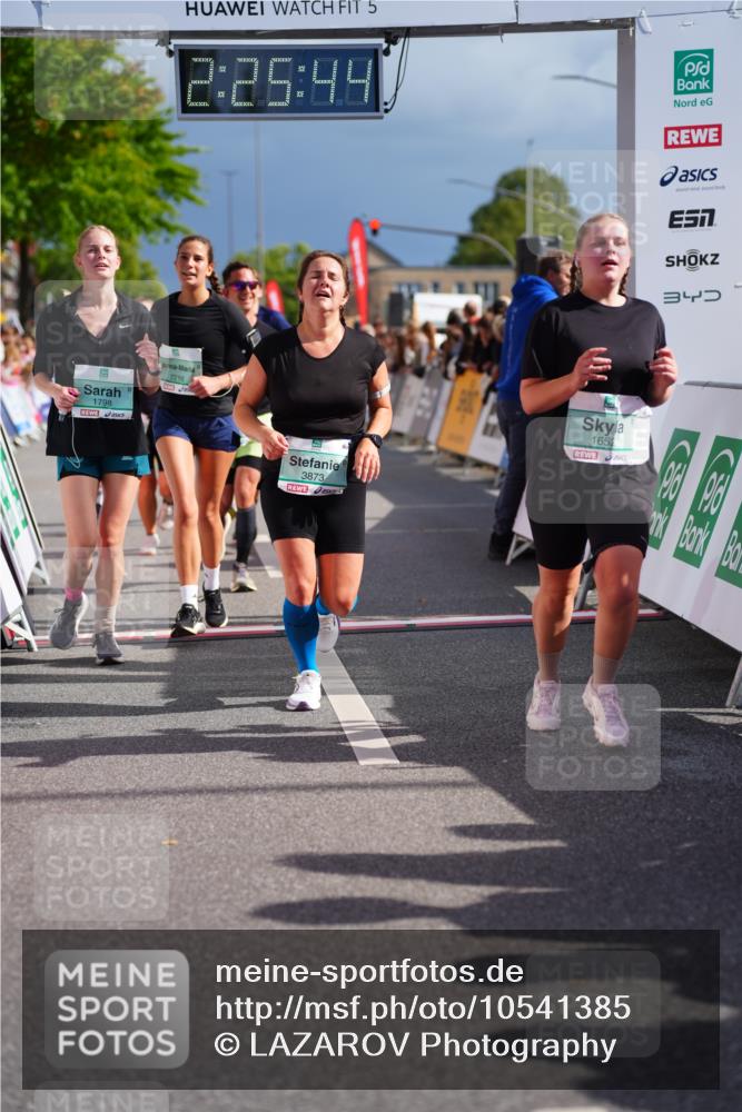20.09.2026 - PSD Bank Halbmarathon LAZAROV Photography http://msf.ph/oto/10541385 20.09.2026 12:25:43 Ziel 1652, 1798, 2216, 2287, 2507, 2953, 2954, 3242, 3666, 3873, 4749 meine-sportfotos.de