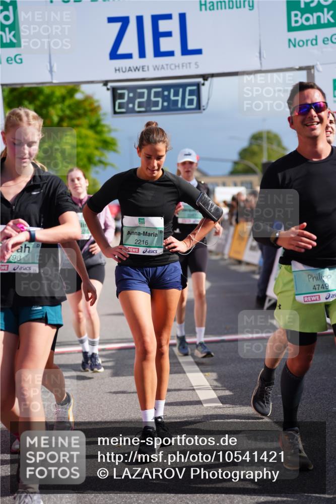 20.09.2026 - PSD Bank Halbmarathon LAZAROV Photography http://msf.ph/oto/10541421 20.09.2026 12:25:46 Ziel 1652, 1798, 2216, 2287, 2507, 2953, 2954, 3242, 3666, 3873, 4749 meine-sportfotos.de