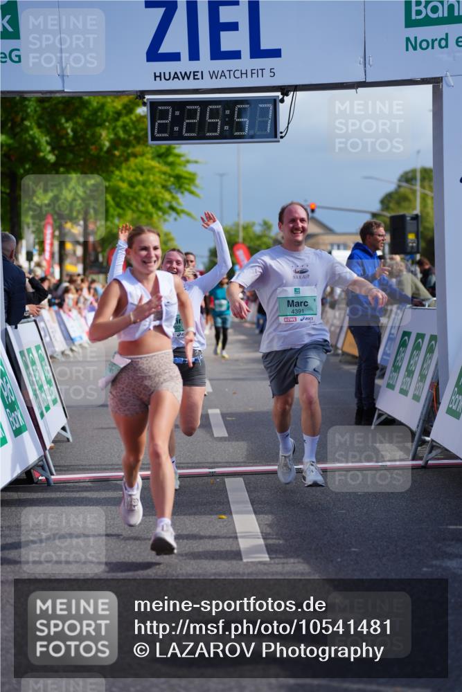 20.09.2026 - PSD Bank Halbmarathon LAZAROV Photography http://msf.ph/oto/10541481 20.09.2026 12:25:56 Ziel 4390, 4391, 4392, 4588 meine-sportfotos.de