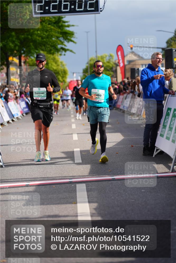 20.09.2026 - PSD Bank Halbmarathon LAZAROV Photography http://msf.ph/oto/10541522 20.09.2026 12:26:01 Ziel 1259, 2824, 3900, 4390, 4391, 4392, 4588 meine-sportfotos.de
