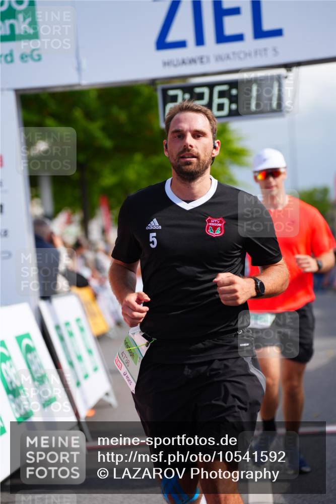 20.09.2026 - PSD Bank Halbmarathon LAZAROV Photography http://msf.ph/oto/10541592 20.09.2026 12:26:11 Ziel 1259, 1754, 1914, 2477, 2824, 4736 meine-sportfotos.de