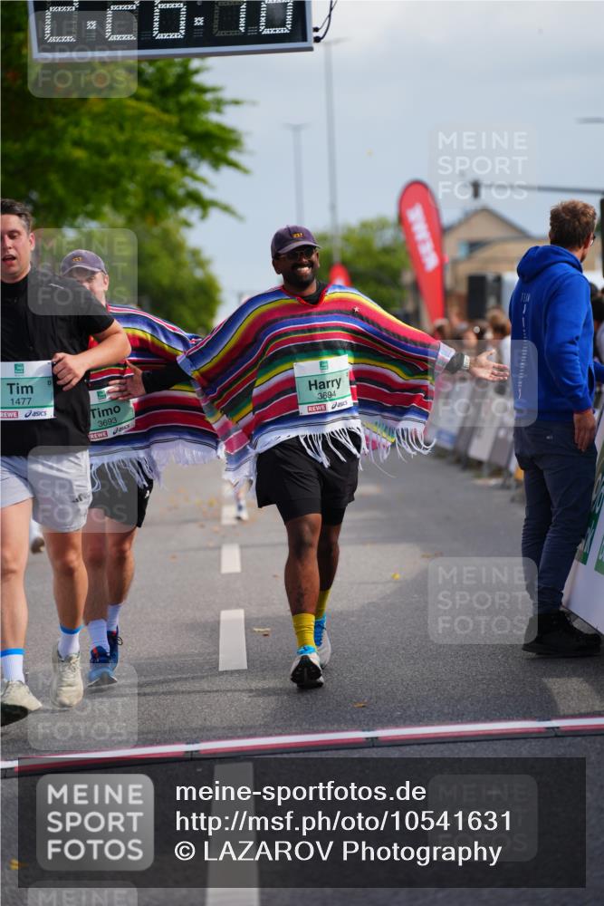 20.09.2026 - PSD Bank Halbmarathon LAZAROV Photography http://msf.ph/oto/10541631 20.09.2026 12:26:18 Ziel 1202, 1477, 1754, 1807, 1914, 2477, 3693, 3694, 4192 meine-sportfotos.de