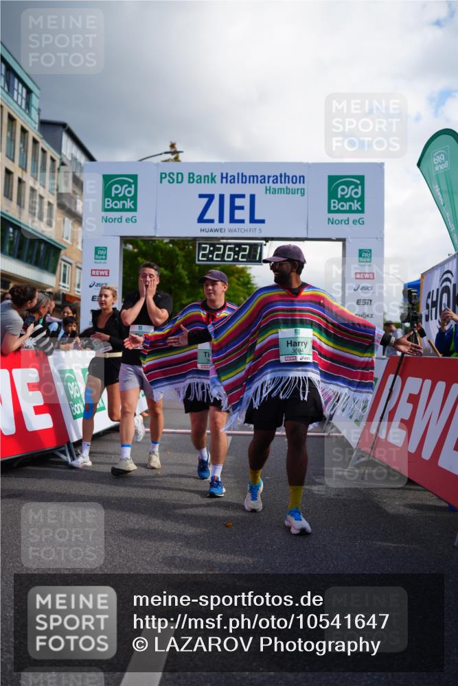 20.09.2026 - PSD Bank Halbmarathon LAZAROV Photography http://msf.ph/oto/10541647 20.09.2026 12:26:21 Ziel 1202, 1477, 1754, 1807, 2477, 3693, 3694, 4192, 4216 meine-sportfotos.de