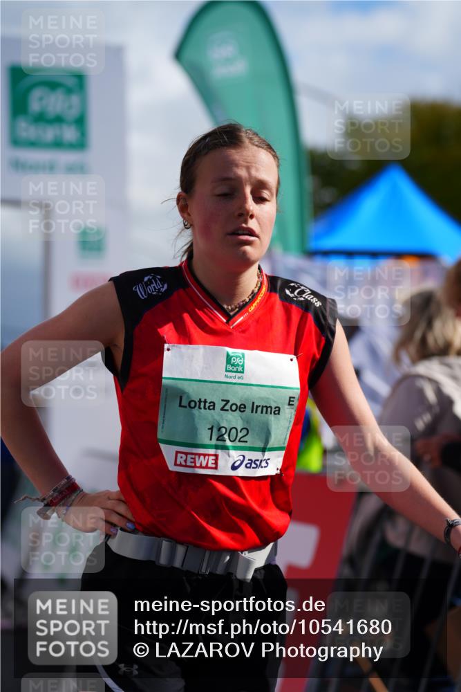 20.09.2026 - PSD Bank Halbmarathon LAZAROV Photography http://msf.ph/oto/10541680 20.09.2026 12:26:29 Ziel 1202, 4216, 4584 meine-sportfotos.de
