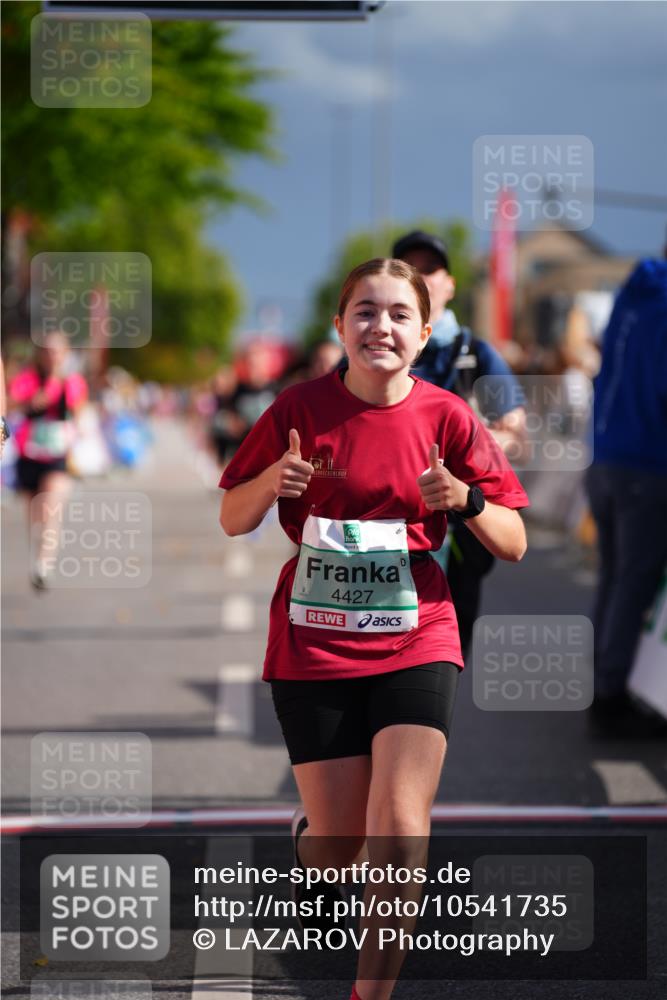 20.09.2026 - PSD Bank Halbmarathon LAZAROV Photography http://msf.ph/oto/10541735 20.09.2026 12:26:42 Ziel 1113, 1231, 1844, 2871, 3821, 4427 meine-sportfotos.de