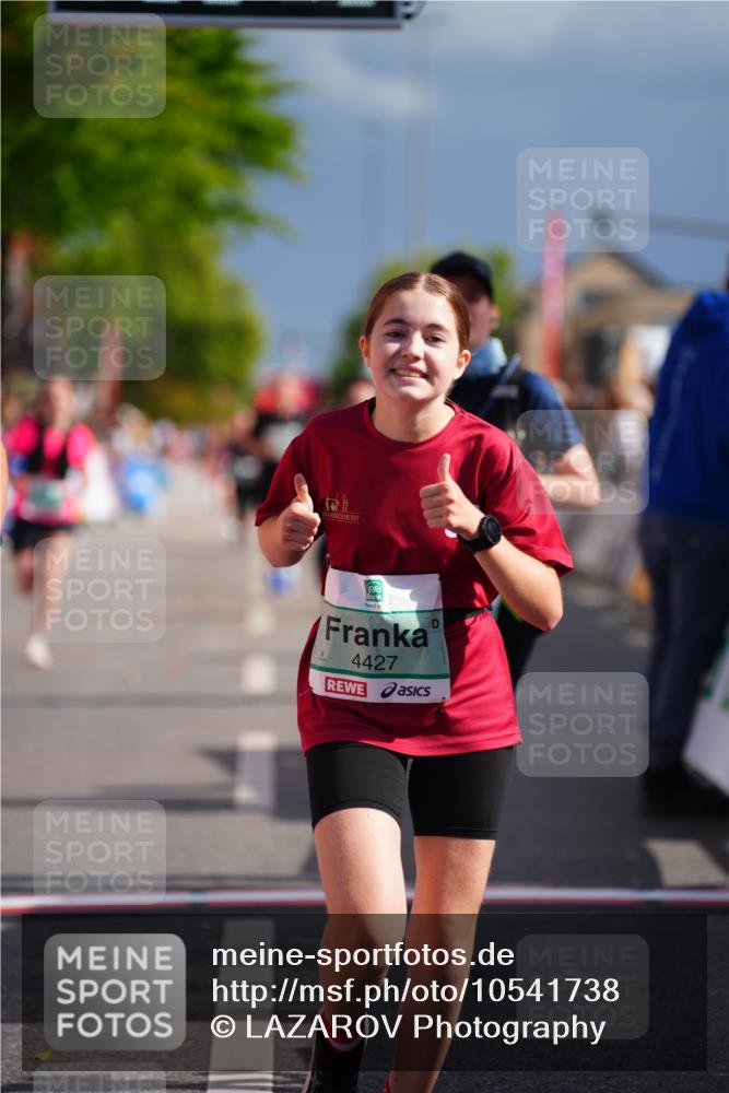 20.09.2026 - PSD Bank Halbmarathon LAZAROV Photography http://msf.ph/oto/10541738 20.09.2026 12:26:42 Ziel 1113, 1231, 1844, 2871, 3821, 4427 meine-sportfotos.de