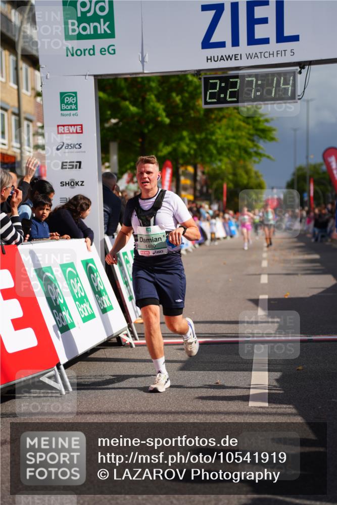 20.09.2026 - PSD Bank Halbmarathon LAZAROV Photography http://msf.ph/oto/10541919 20.09.2026 12:27:13 Ziel 1480 meine-sportfotos.de