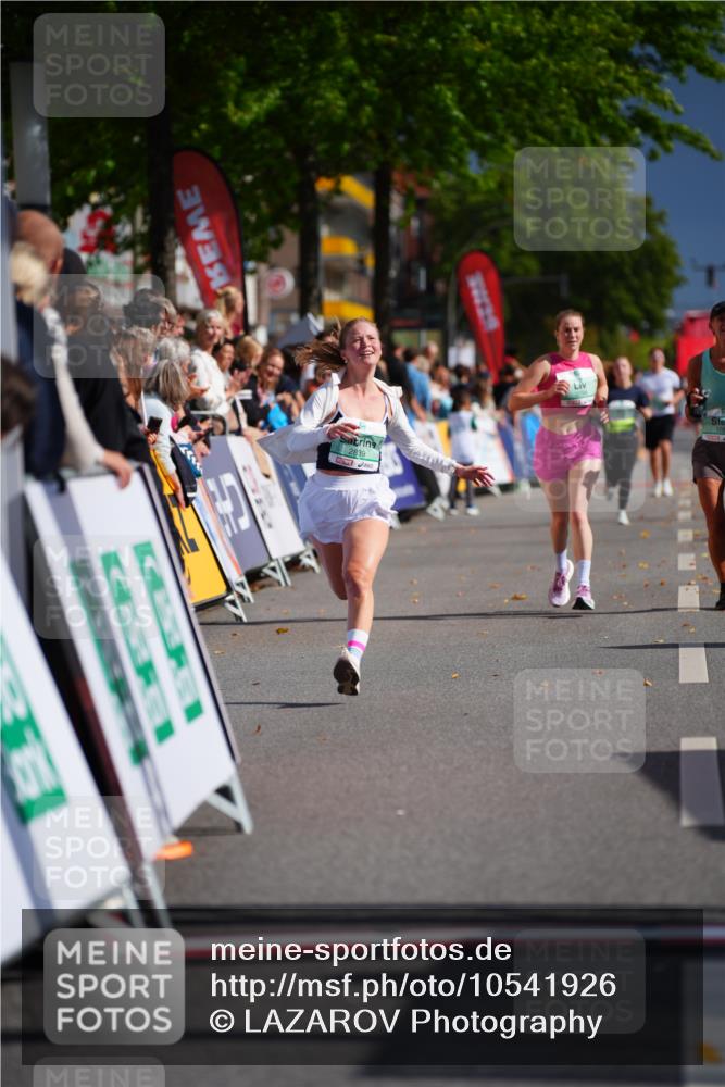 20.09.2026 - PSD Bank Halbmarathon LAZAROV Photography http://msf.ph/oto/10541926 20.09.2026 12:27:19 Ziel 1480, 2839 meine-sportfotos.de