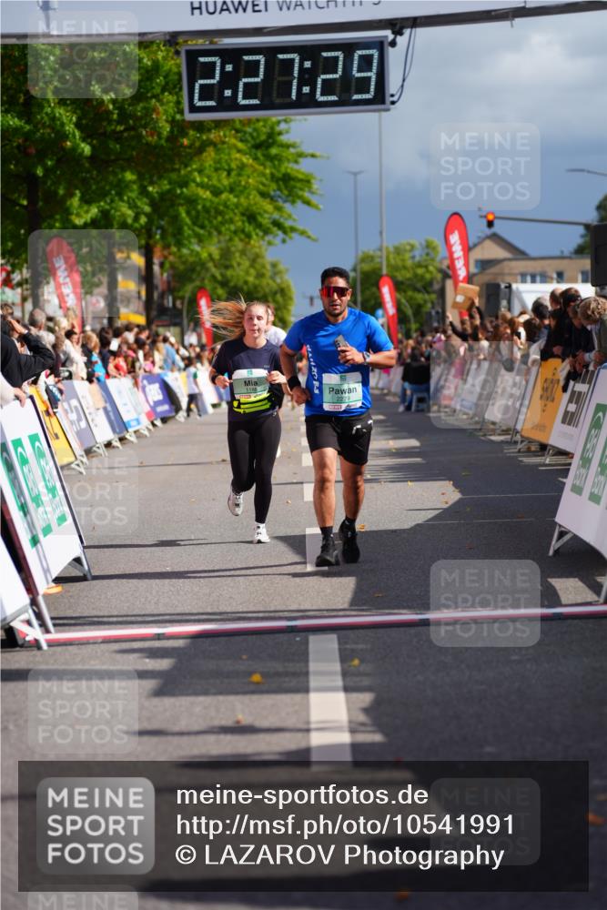20.09.2026 - PSD Bank Halbmarathon LAZAROV Photography http://msf.ph/oto/10541991 20.09.2026 12:27:28 Ziel 1186, 1667, 2279, 2839, 3294 meine-sportfotos.de
