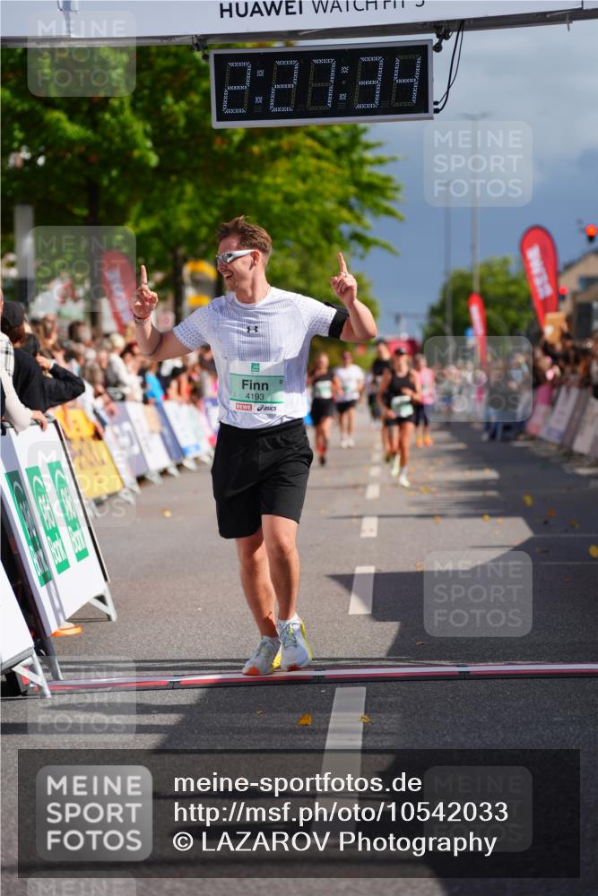 20.09.2026 - PSD Bank Halbmarathon LAZAROV Photography http://msf.ph/oto/10542033 20.09.2026 12:27:34 Ziel 1186, 2279, 4193 meine-sportfotos.de