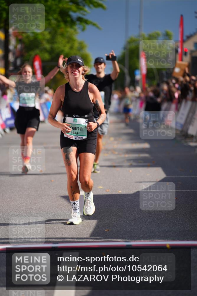20.09.2026 - PSD Bank Halbmarathon LAZAROV Photography http://msf.ph/oto/10542064 20.09.2026 12:27:38 Ziel 1186, 2444, 4193, 4264, 4792 meine-sportfotos.de