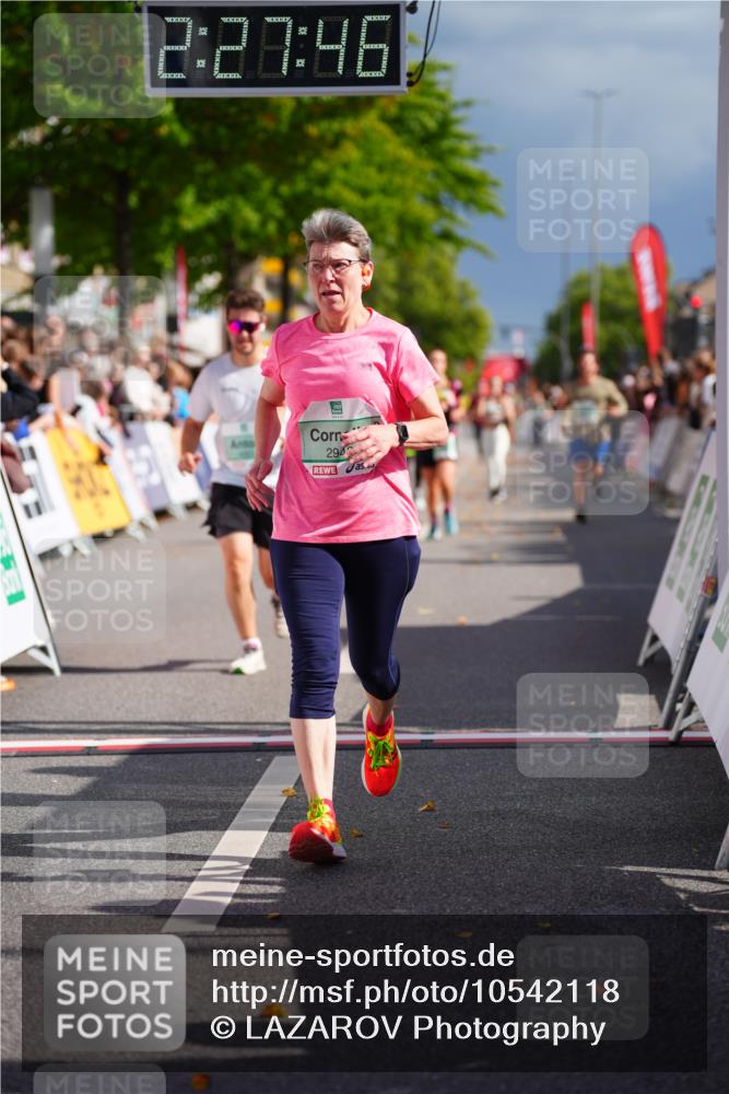 20.09.2026 - PSD Bank Halbmarathon LAZAROV Photography http://msf.ph/oto/10542118 20.09.2026 12:27:45 Ziel 2444, 2943, 4003, 4264, 4792 meine-sportfotos.de