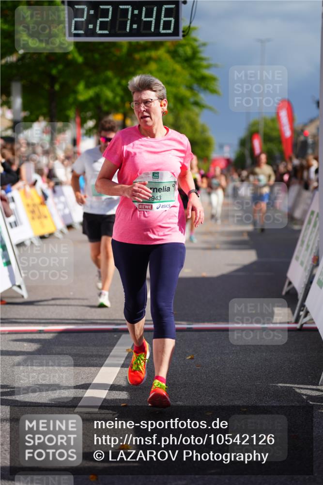 20.09.2026 - PSD Bank Halbmarathon LAZAROV Photography http://msf.ph/oto/10542126 20.09.2026 12:27:46 Ziel 2444, 2943, 4003, 4264, 4792 meine-sportfotos.de