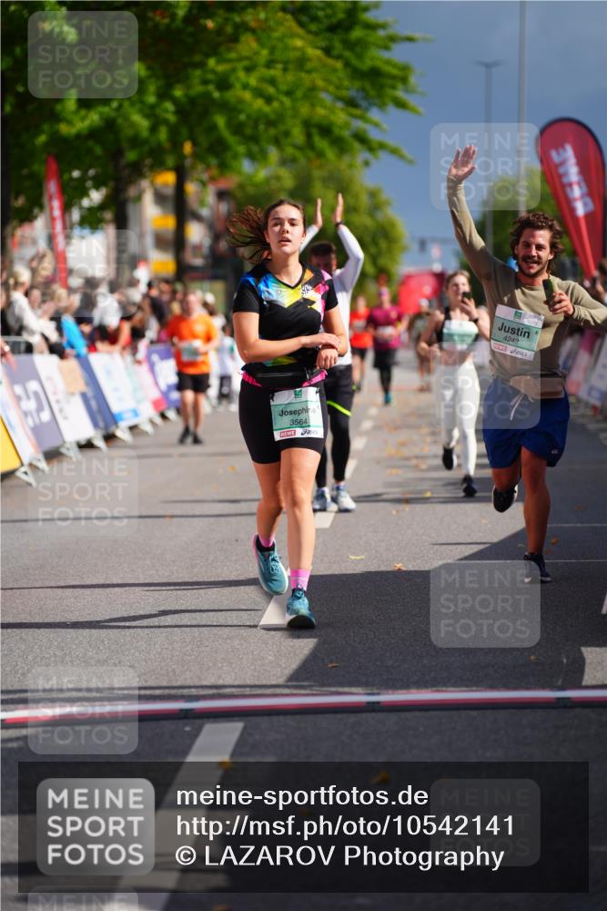 20.09.2026 - PSD Bank Halbmarathon LAZAROV Photography http://msf.ph/oto/10542141 20.09.2026 12:27:49 Ziel 2943, 3564, 4003, 4187, 4242, 4244, 4264, 4792 meine-sportfotos.de