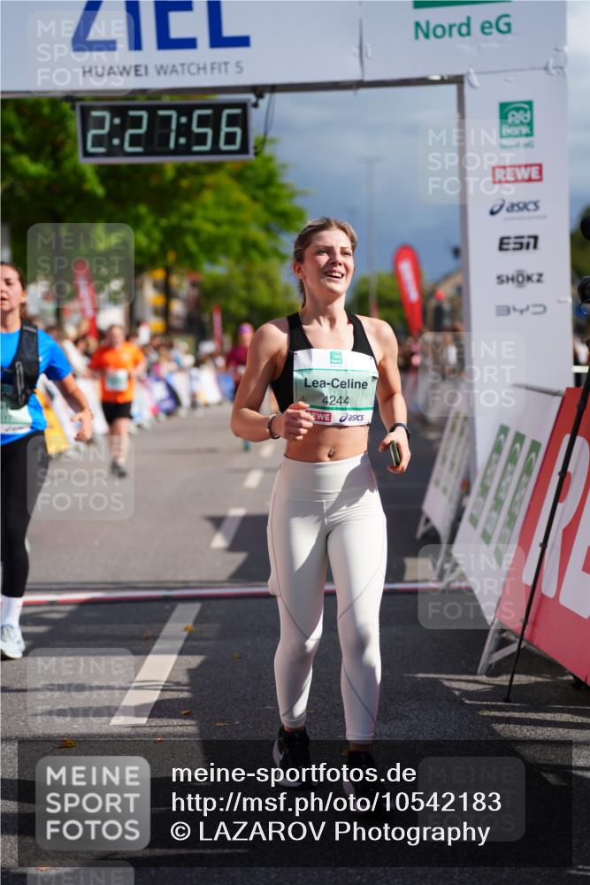 20.09.2026 - PSD Bank Halbmarathon LAZAROV Photography http://msf.ph/oto/10542183 20.09.2026 12:27:55 Ziel 1517, 3564, 4187, 4242, 4244 meine-sportfotos.de
