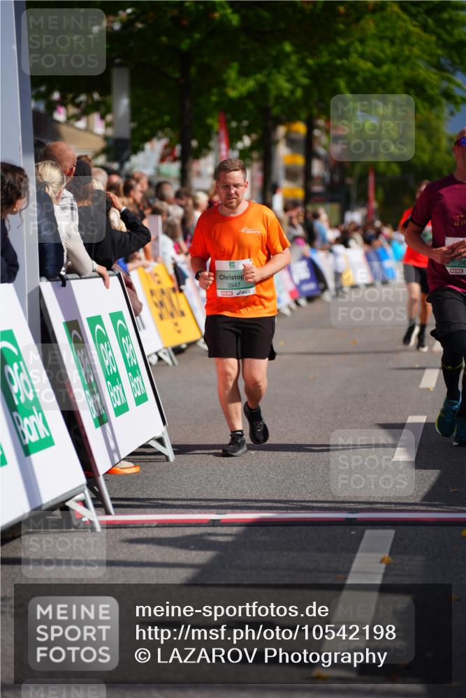 20.09.2026 - PSD Bank Halbmarathon LAZAROV Photography http://msf.ph/oto/10542198 20.09.2026 12:27:59 Ziel 1517, 2427, 3564, 3594, 3947, 4187, 4242, 4244 meine-sportfotos.de
