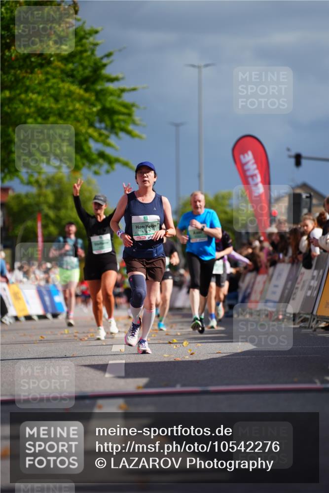 20.09.2026 - PSD Bank Halbmarathon LAZAROV Photography http://msf.ph/oto/10542276 20.09.2026 12:28:14 Ziel 1367, 4455, 4586, 4587 meine-sportfotos.de
