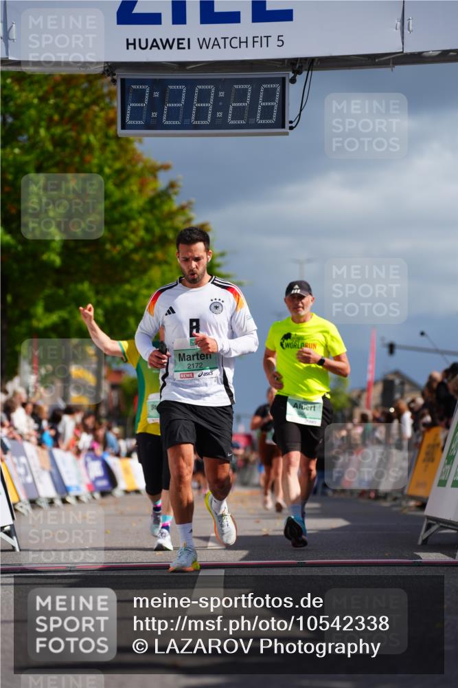 20.09.2026 - PSD Bank Halbmarathon LAZAROV Photography http://msf.ph/oto/10542338 20.09.2026 12:28:28 Ziel 1214, 1421, 2172, 2717, 3343, 3958, 3959, 4412, 4557 meine-sportfotos.de