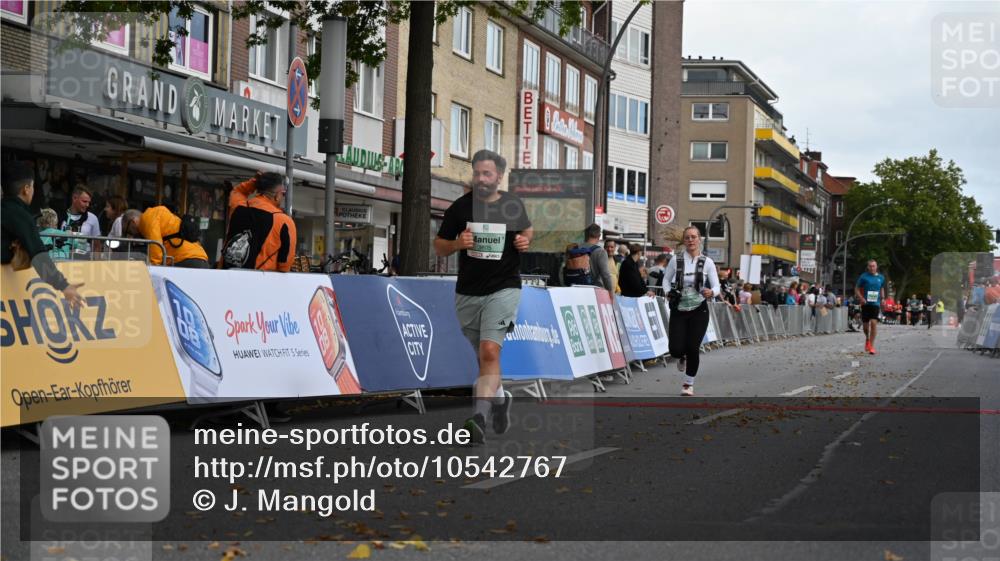 20.09.2026 - PSD Bank Halbmarathon J. Mangold http://msf.ph/oto/10542767 20.09.2026 12:50:46 Ziel 1375, 1796, 3805 meine-sportfotos.de