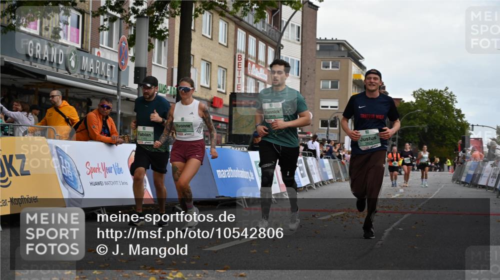 20.09.2026 - PSD Bank Halbmarathon J. Mangold http://msf.ph/oto/10542806 20.09.2026 12:51:20 Ziel 1165, 1166, 3824, 3825 meine-sportfotos.de