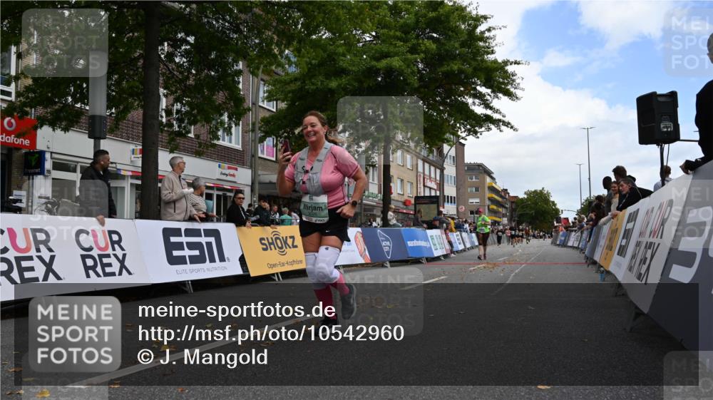 20.09.2026 - PSD Bank Halbmarathon J. Mangold http://msf.ph/oto/10542960 20.09.2026 12:52:51 Ziel 3026, 4153 meine-sportfotos.de