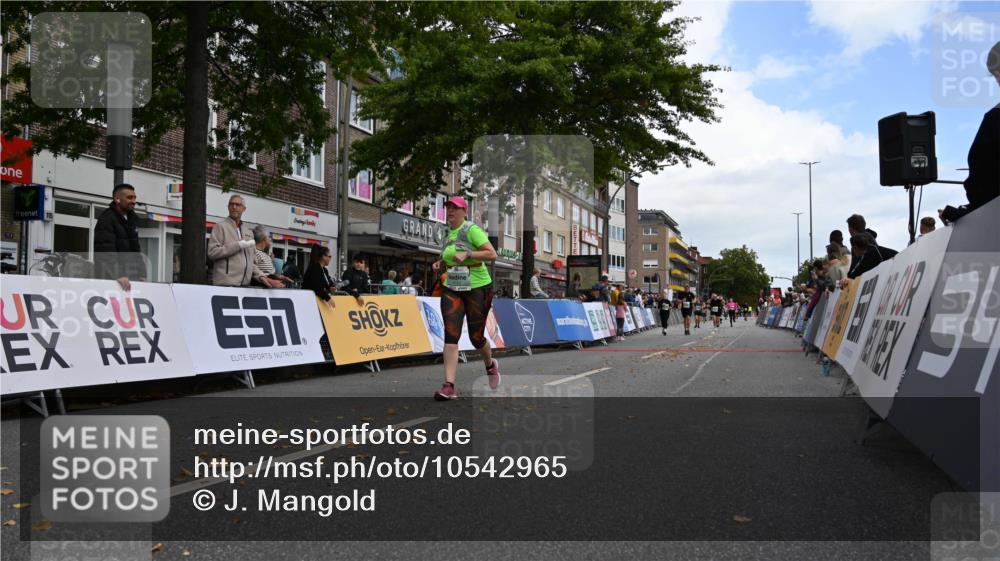 20.09.2026 - PSD Bank Halbmarathon J. Mangold http://msf.ph/oto/10542965 20.09.2026 12:52:56 Ziel 3021, 3196, 4153 meine-sportfotos.de