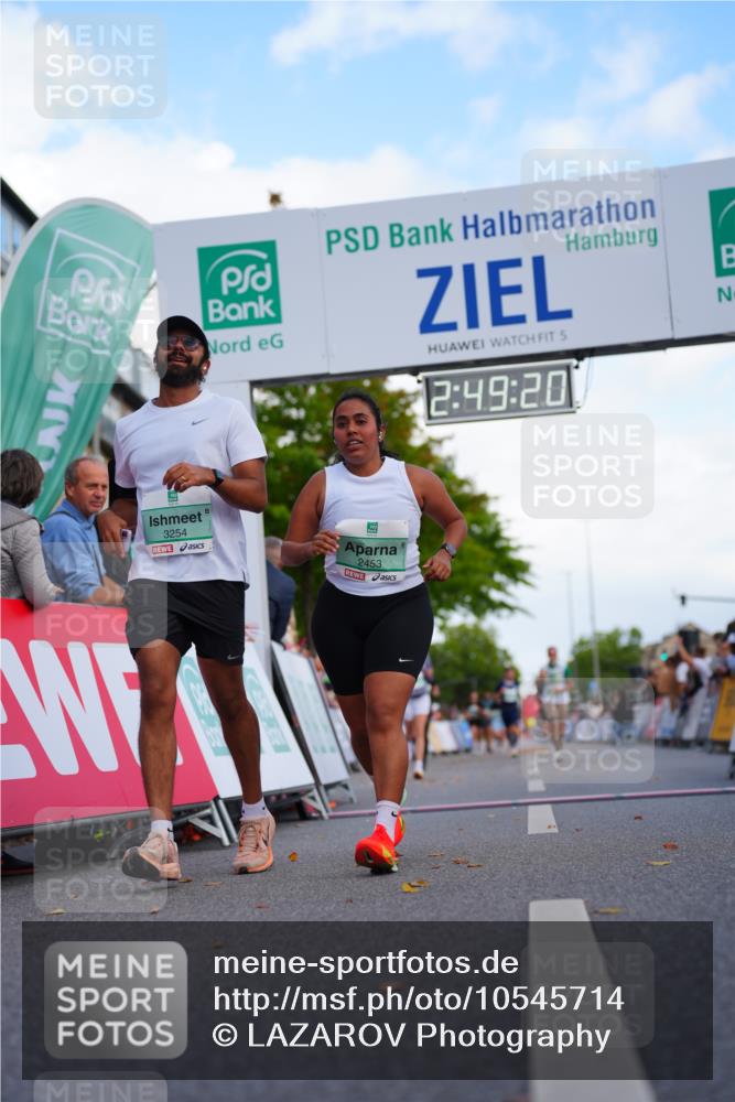 20.09.2026 - PSD Bank Halbmarathon LAZAROV Photography http://msf.ph/oto/10545714 20.09.2026 12:49:19 Ziel 1244, 2430, 2453, 3206, 3254 meine-sportfotos.de