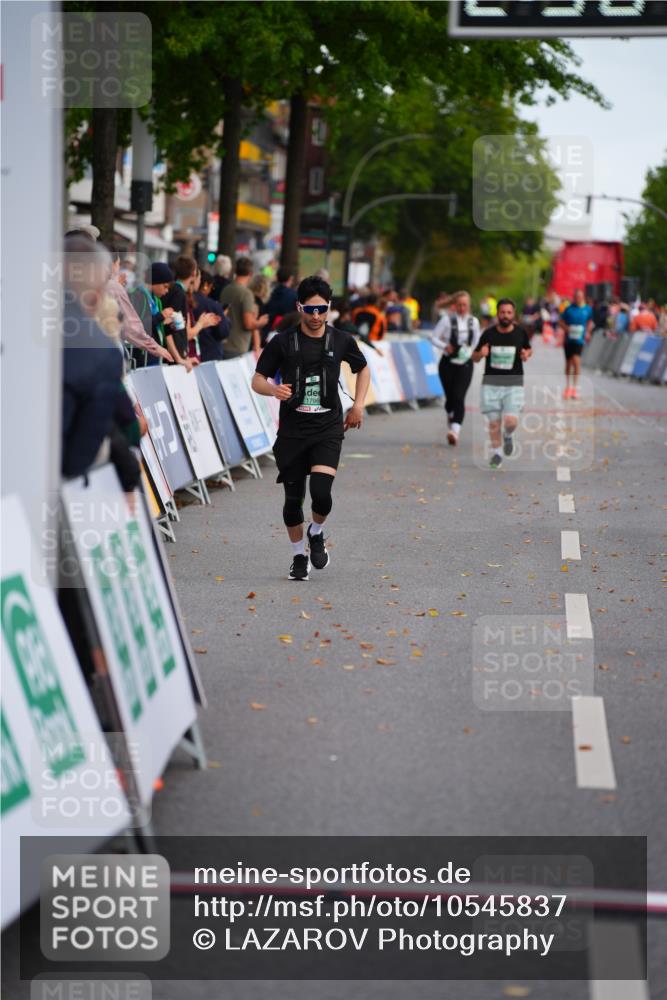 20.09.2026 - PSD Bank Halbmarathon LAZAROV Photography http://msf.ph/oto/10545837 20.09.2026 12:50:52 Ziel 1796 meine-sportfotos.de