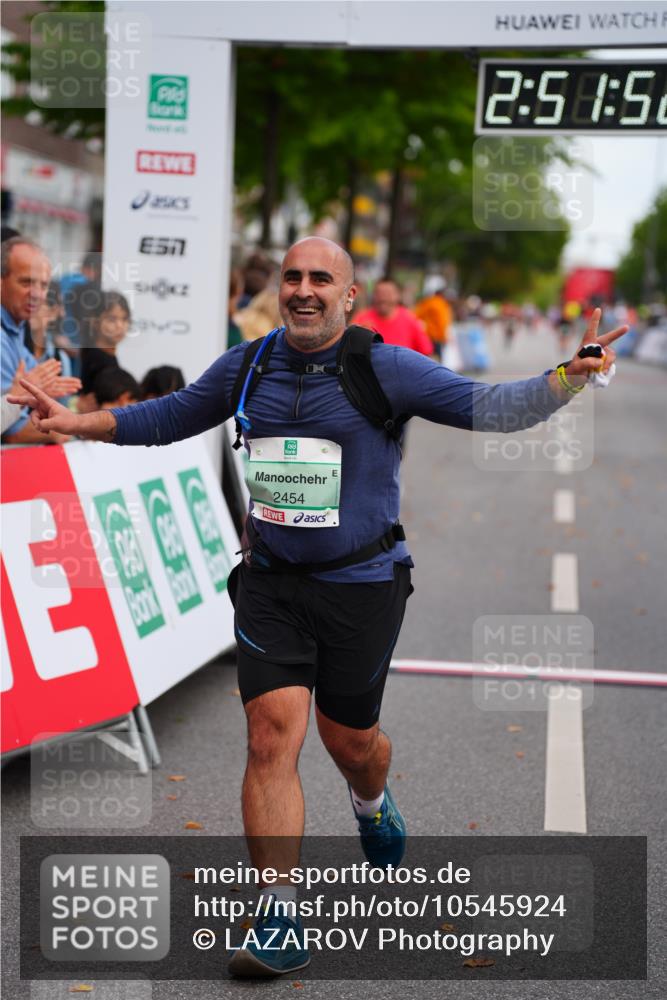 20.09.2026 - PSD Bank Halbmarathon LAZAROV Photography http://msf.ph/oto/10545924 20.09.2026 12:51:52 Ziel 2322, 2454, 2755, 3040, 3059 meine-sportfotos.de