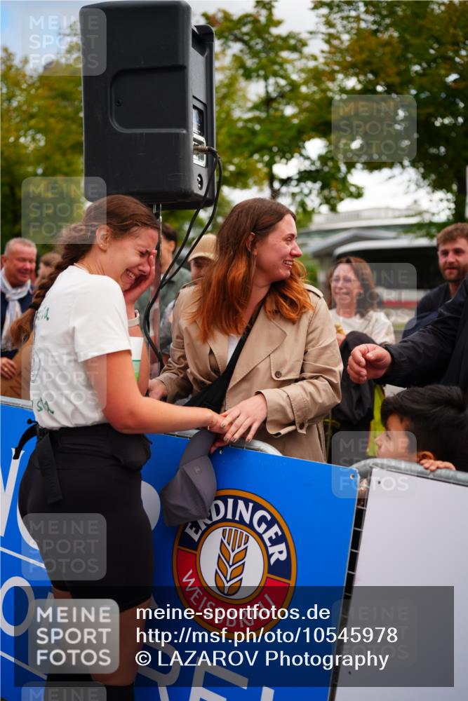 20.09.2026 - PSD Bank Halbmarathon LAZAROV Photography http://msf.ph/oto/10545978 20.09.2026 12:52:50 Ziel 4678 meine-sportfotos.de