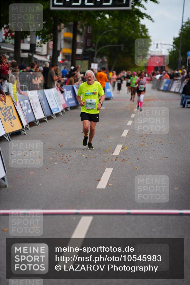 20.09.2026 - PSD Bank Halbmarathon LAZAROV Photography http://msf.ph/oto/10545983 20.09.2026 12:52:53 Ziel 4123 meine-sportfotos.de