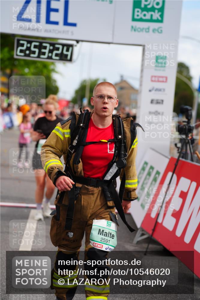 20.09.2026 - PSD Bank Halbmarathon LAZAROV Photography http://msf.ph/oto/10546020 20.09.2026 12:53:24 Ziel 2591, 3021, 3196, 3205, 3385, 4164 meine-sportfotos.de