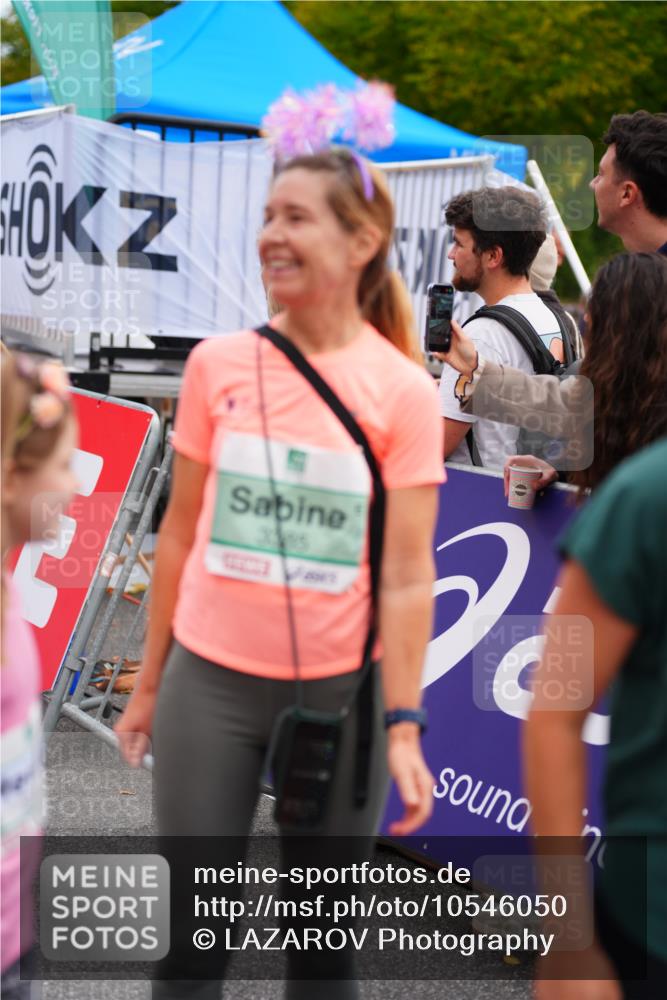 20.09.2026 - PSD Bank Halbmarathon LAZAROV Photography http://msf.ph/oto/10546050 20.09.2026 12:53:35 Ziel 1245, 2793, 2794, 2922 meine-sportfotos.de