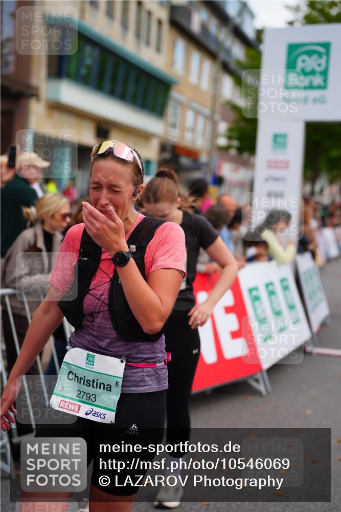 20.09.2026 - PSD Bank Halbmarathon LAZAROV Photography http://msf.ph/oto/10546069 20.09.2026 12:53:40 Ziel 1245, 2793, 2794, 4047 meine-sportfotos.de