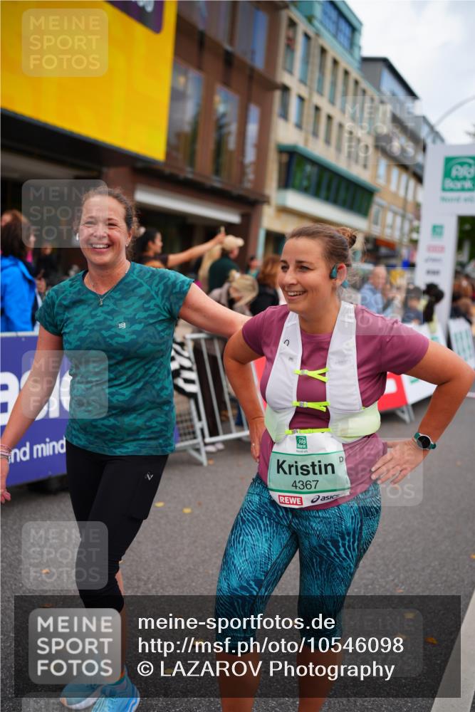 20.09.2026 - PSD Bank Halbmarathon LAZAROV Photography http://msf.ph/oto/10546098 20.09.2026 12:53:56 Ziel 4367 meine-sportfotos.de