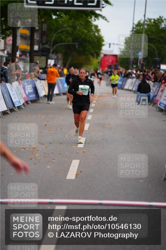 20.09.2026 - PSD Bank Halbmarathon LAZAROV Photography http://msf.ph/oto/10546130 20.09.2026 12:54:23 Ziel 1432, 1890, 3208 meine-sportfotos.de
