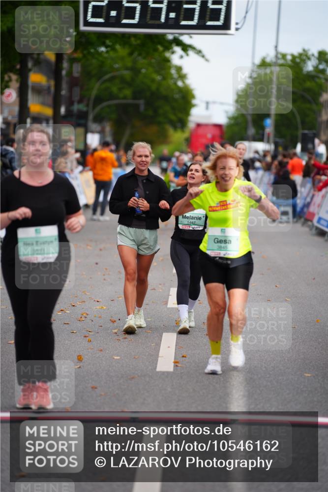 20.09.2026 - PSD Bank Halbmarathon LAZAROV Photography http://msf.ph/oto/10546162 20.09.2026 12:54:39 Ziel 1457, 3571, 3845 meine-sportfotos.de
